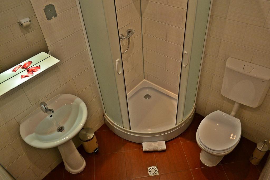 Hotel Casa Nobilium Turda Esterno foto