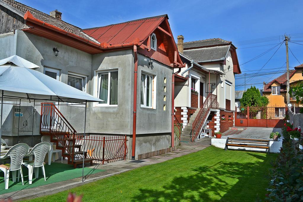Hotel Casa Nobilium Turda Esterno foto